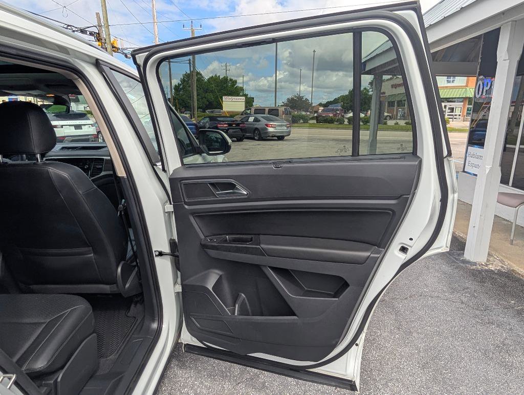 Used 2019 Volkswagen Atlas SEL R-Line AWD/4WD image 40