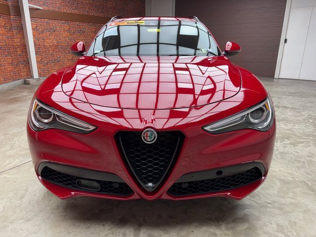 Used 2022 Alfa Romeo Stelvio Sprint image 9