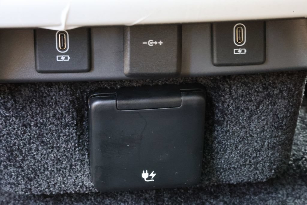 New 2027 Land Rover Range Rover SE AWD/4WD image 30