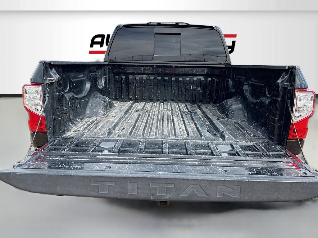 Used 2021 Nissan Titan SV w/ SV Convenience Package AWD/4WD image 25