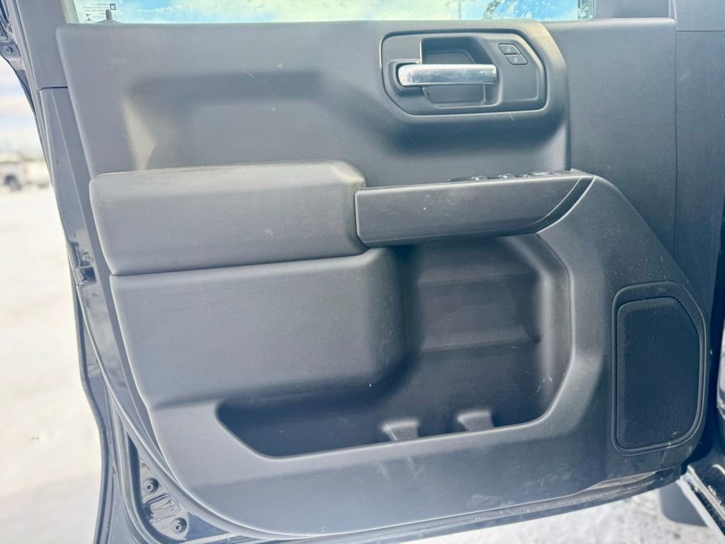 Used 2022 Chevrolet Silverado 1500 Custom image 14