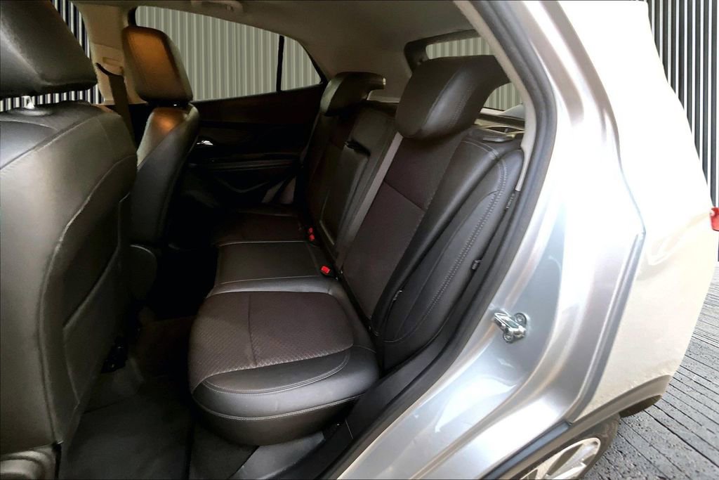 Used 2019 Buick Encore Preferred FWD image 26