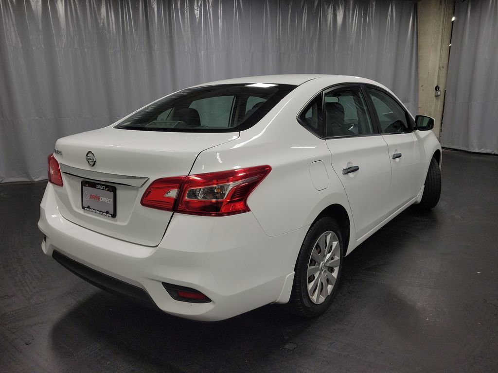 Used 2017 Nissan Sentra S image 9