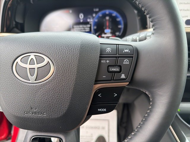 Certified 2025 Toyota Crown Signia XLE image 24