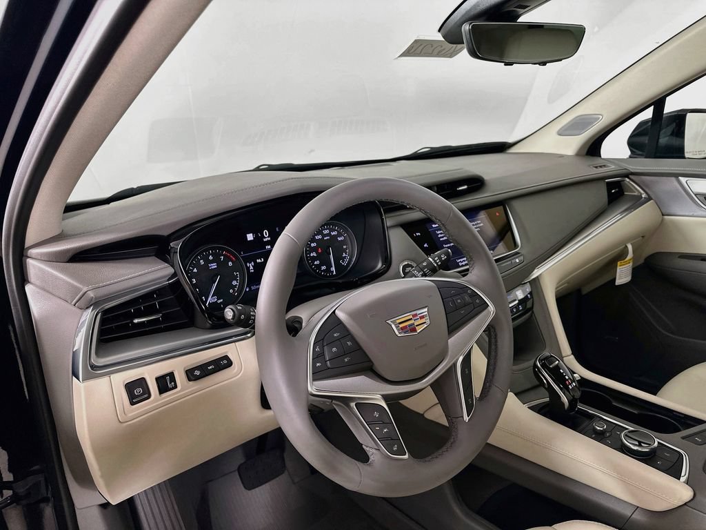 New 2026 Cadillac XT5 Premium Luxury w/ Driver Assist Package FWD image 9