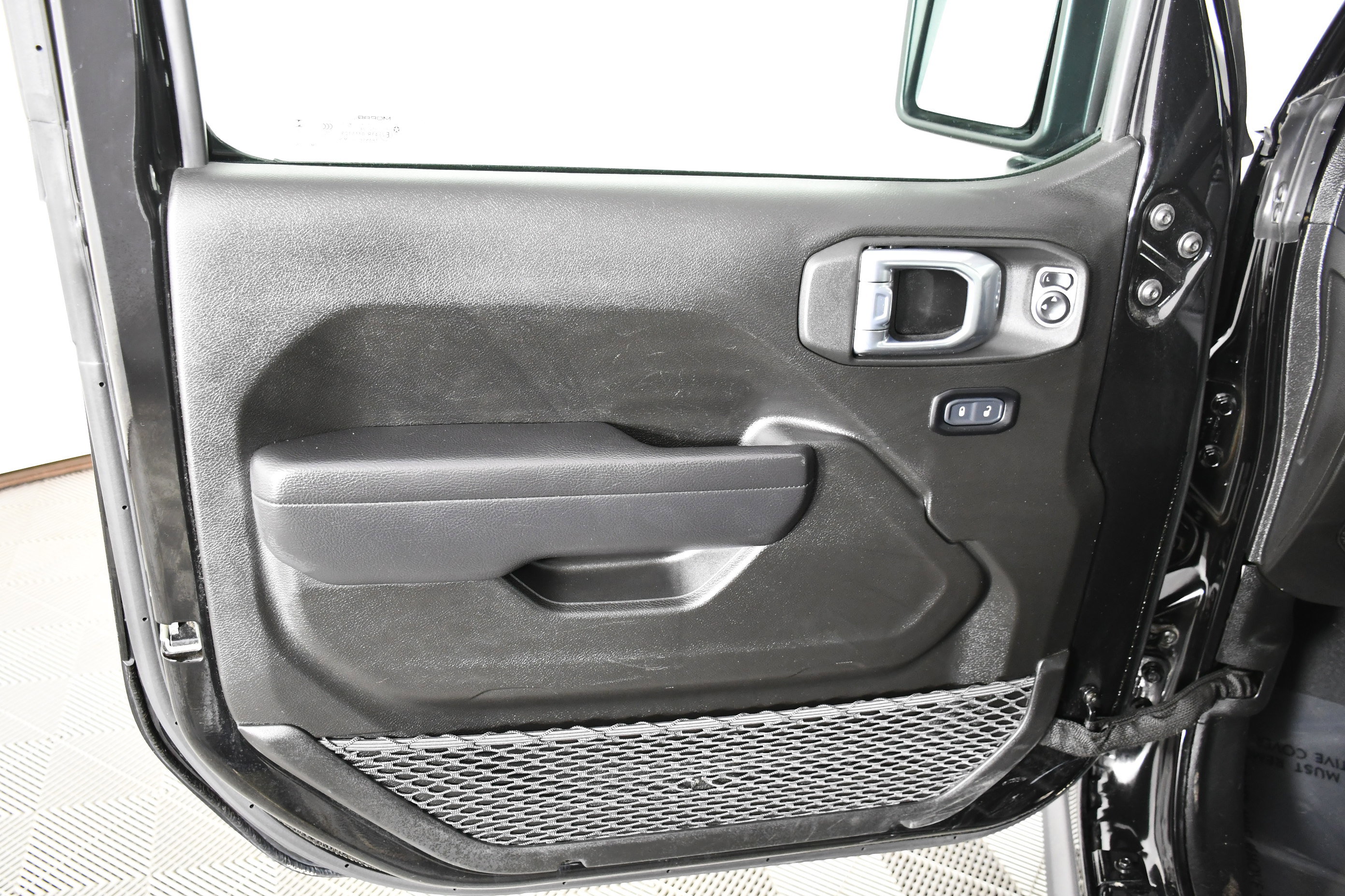 Used 2025 Jeep Wrangler Unlimited Rubicon image 28