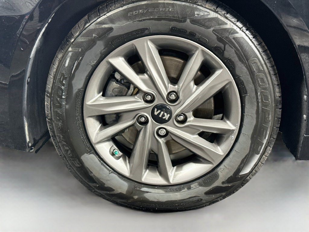 Used 2020 Kia Optima LX FWD image 36