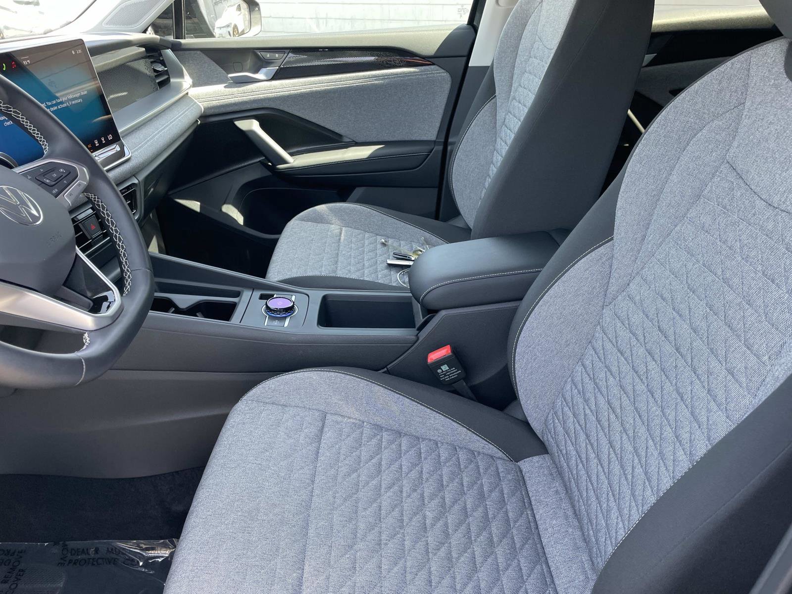 Certified 2025 Volkswagen Tiguan S FWD image 21