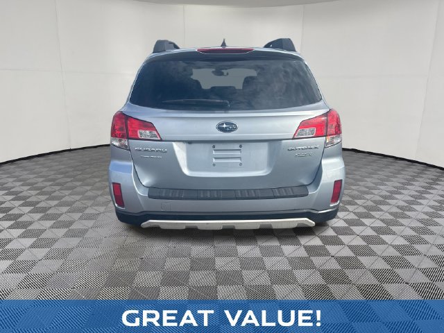 Used 2013 Subaru Outback 2.5i Limited AWD/4WD image 5
