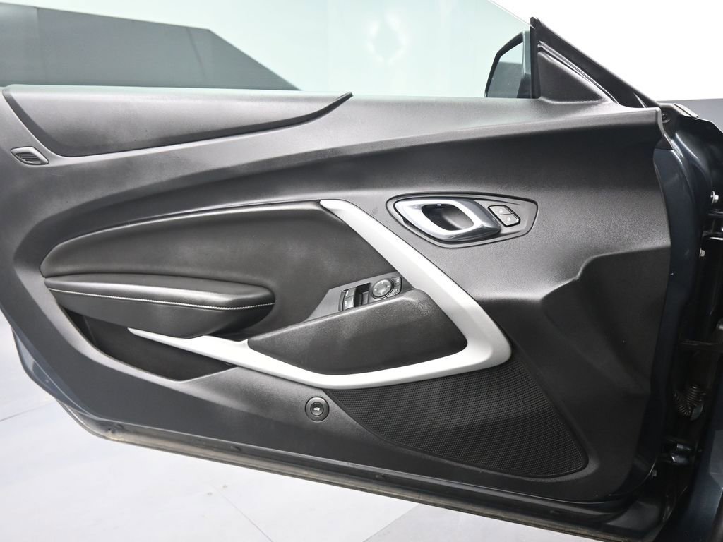 Used 2019 Chevrolet Camaro LT image 11