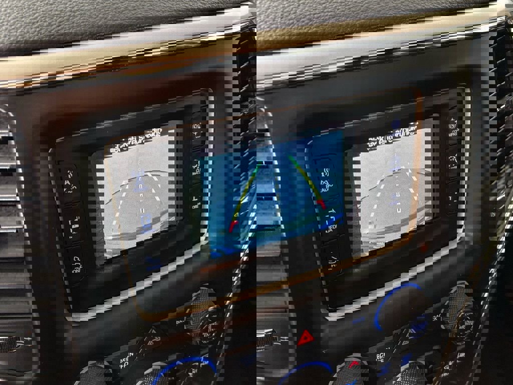 Used 2016 Jeep Grand Cherokee Laredo w/ Quick Order Package 23E image 26