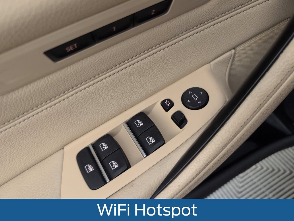 Used 2017 BMW 540i RWD image 35