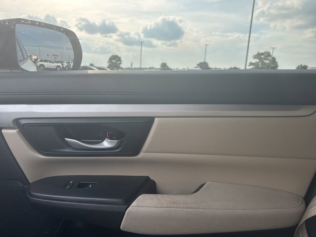 Used 2018 Honda CR-V LX image 11
