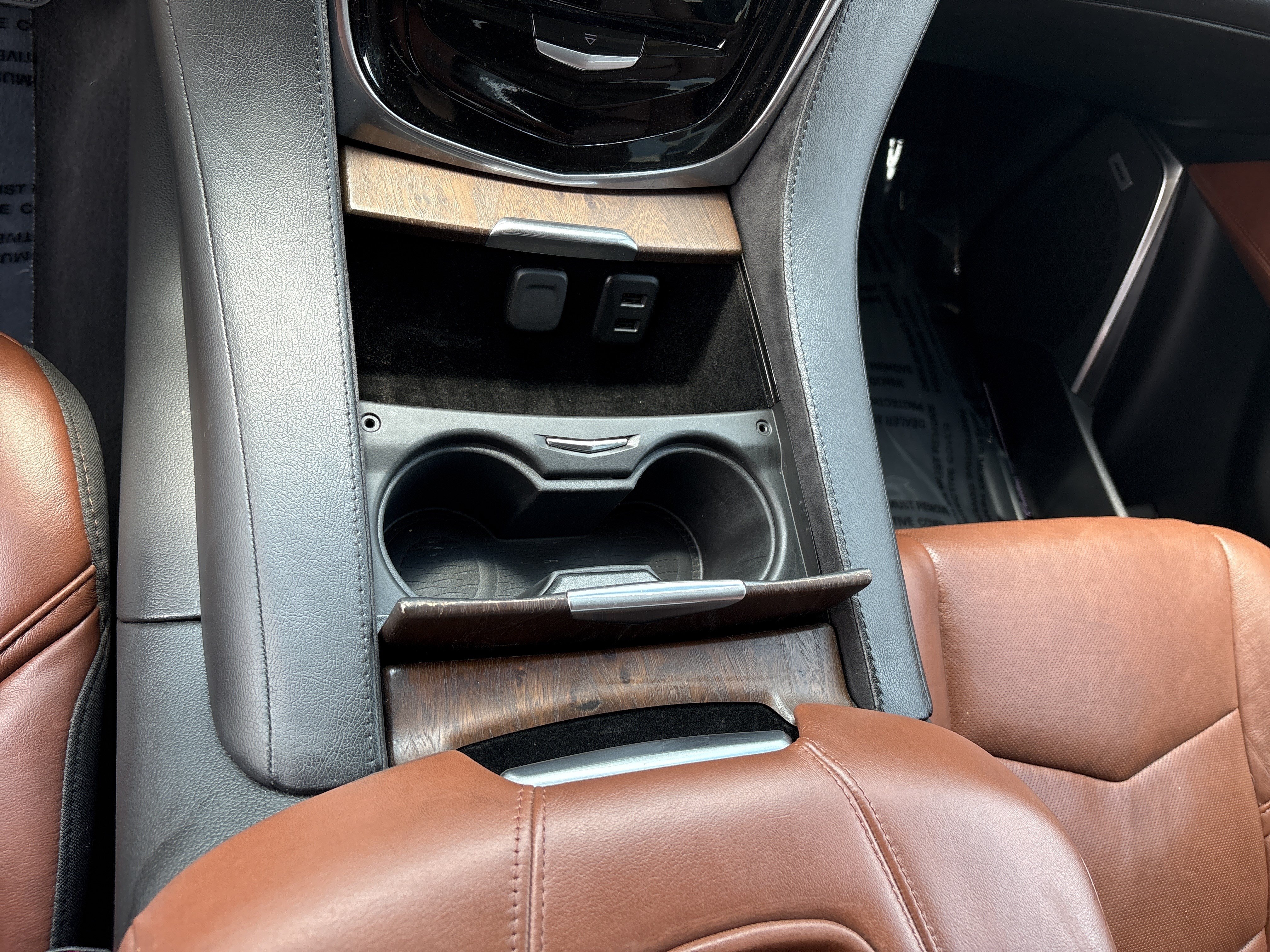 Used 2019 Cadillac Escalade ESV Premium Luxury AWD/4WD image 26