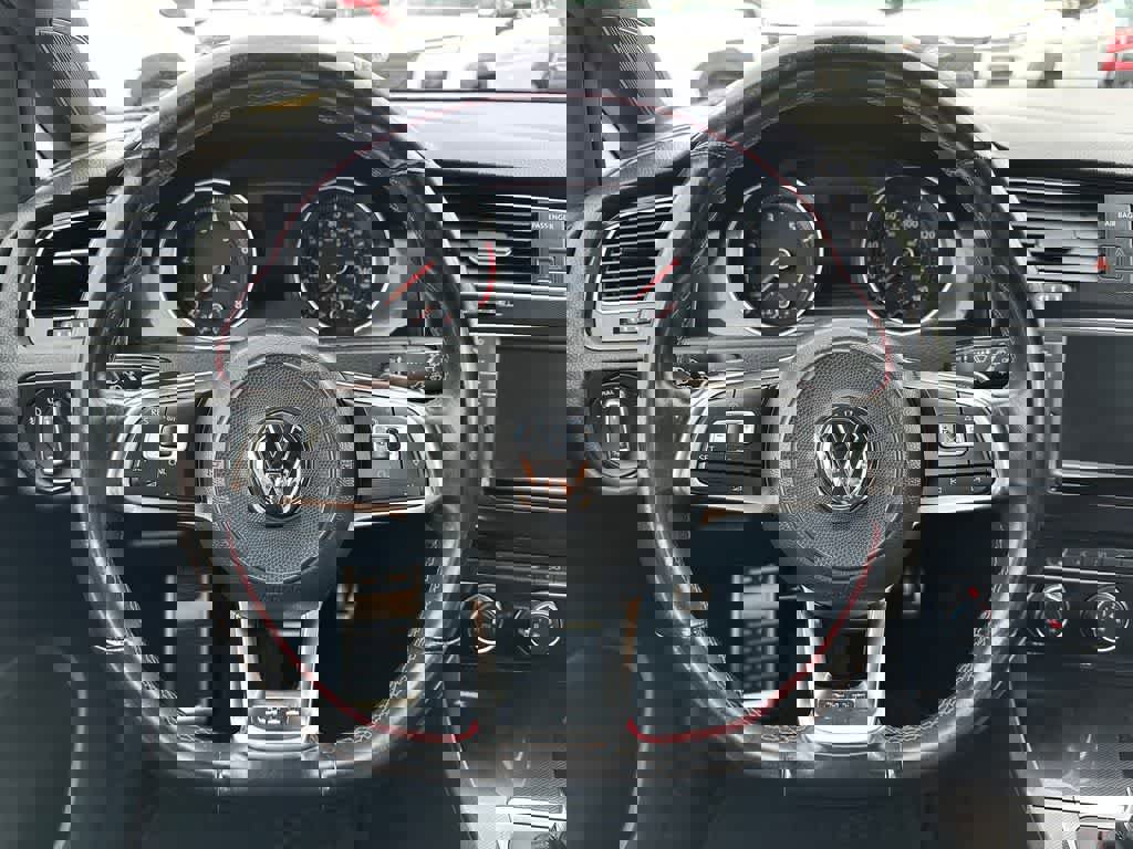 Used 2017 Volkswagen GTI S image 15