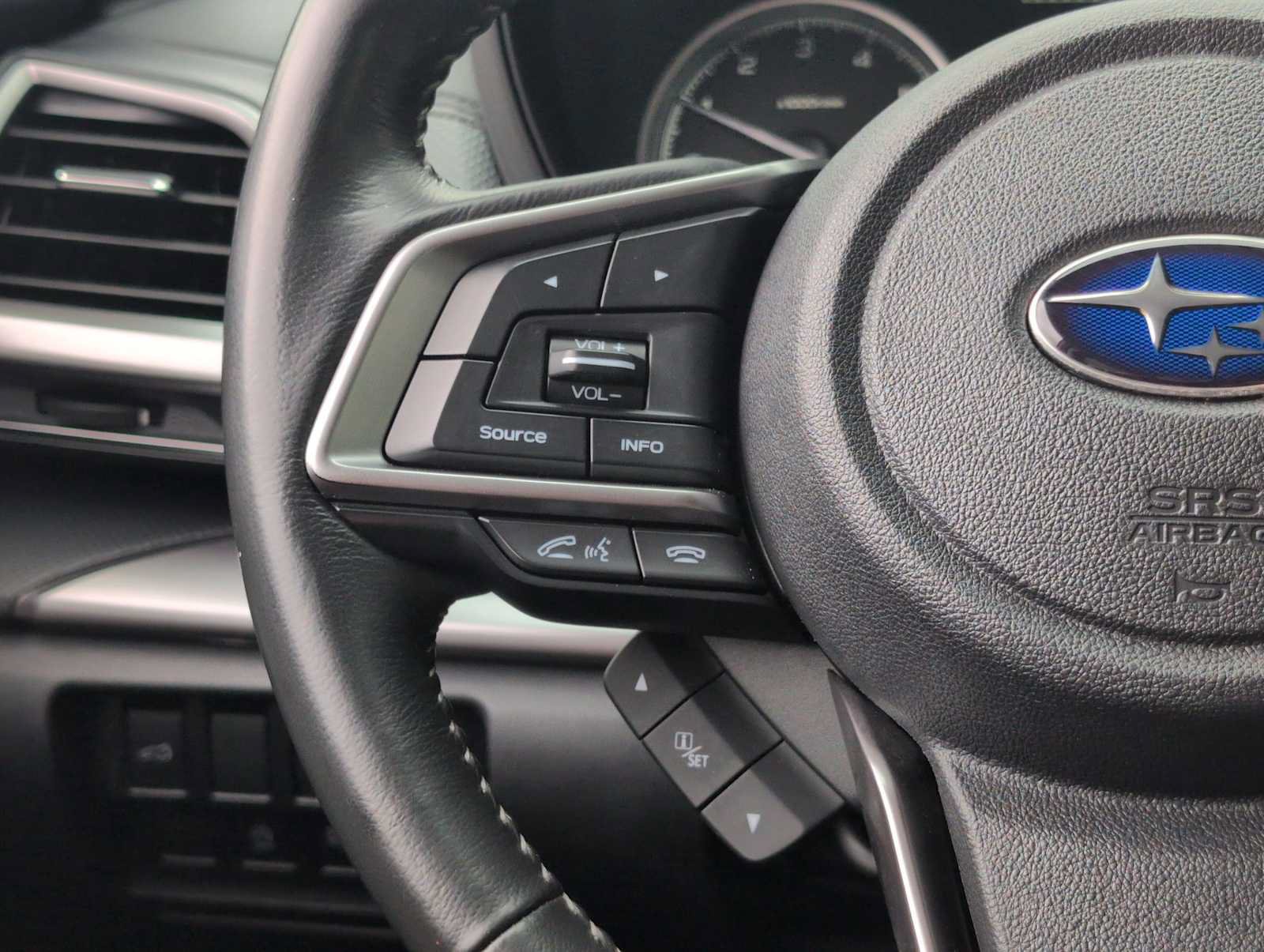 Used 2020 Subaru Forester Premium AWD/4WD image 23