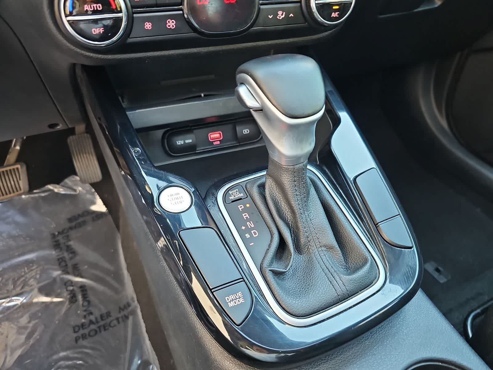 Used 2022 Kia Soul GT-Line FWD image 21