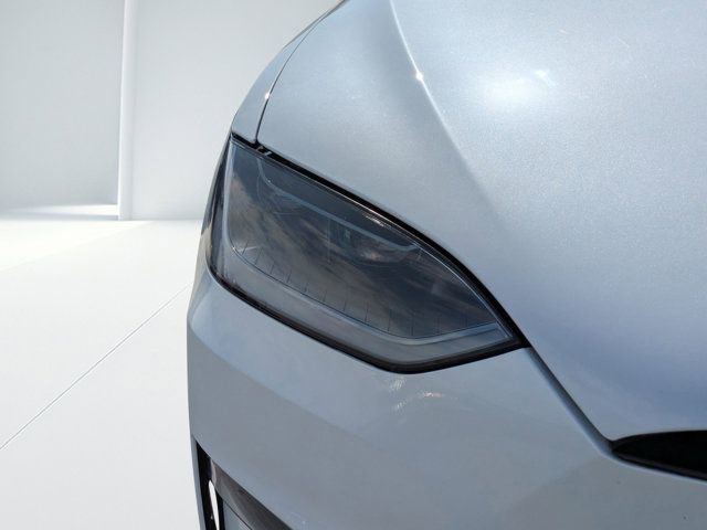 Used 2024 Tesla Model X image 8