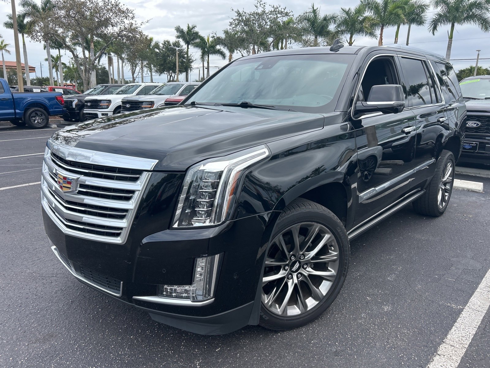 Used 2019 Cadillac Escalade Platinum