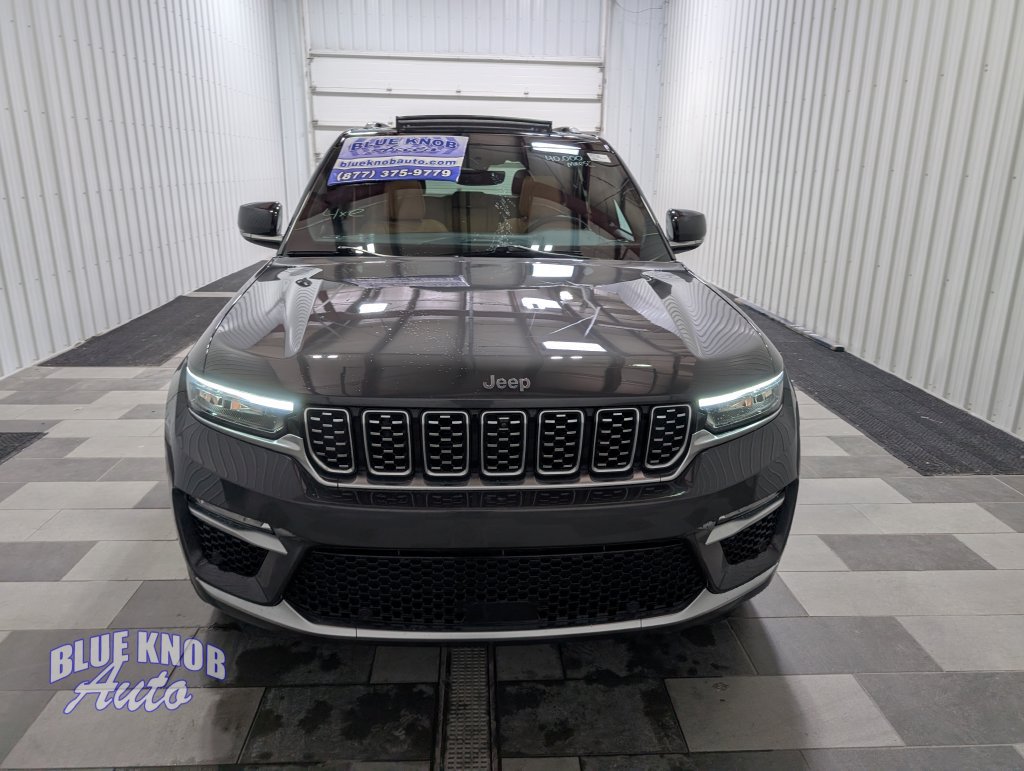 Used 2022 Jeep Grand Cherokee Summit AWD/4WD image 6