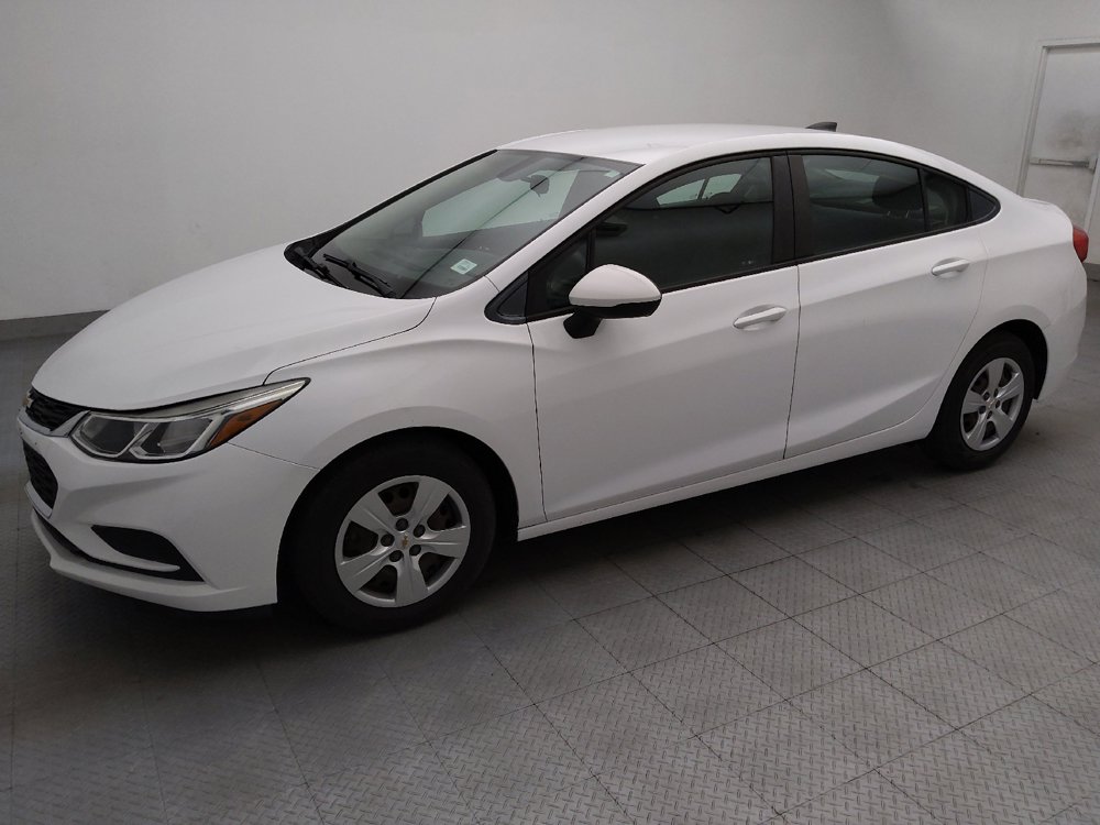 Used 2018 Chevrolet Cruze LS FWD image 2