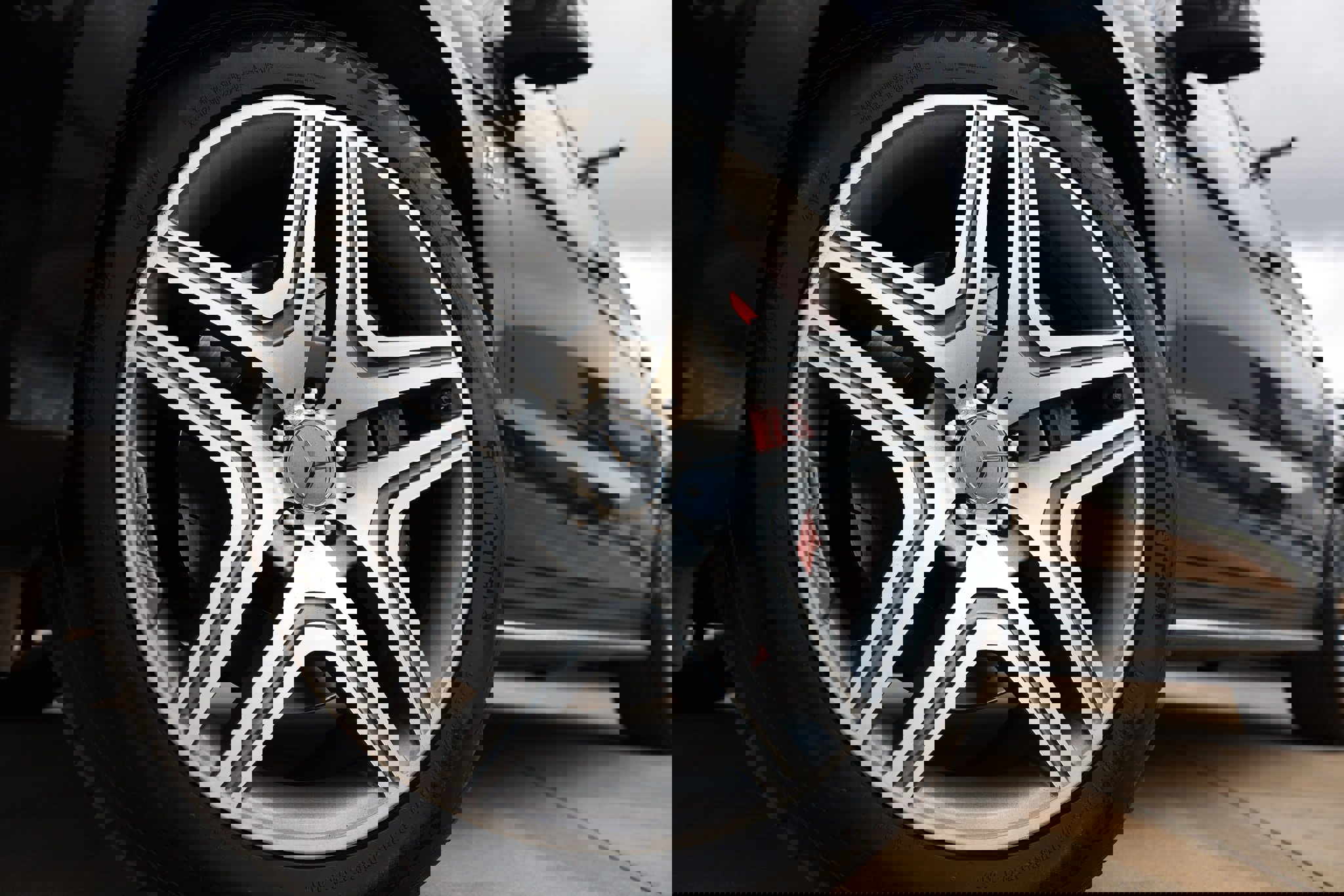 Used 2015 Mercedes-Benz GL 63 AMG 4MATIC image 63