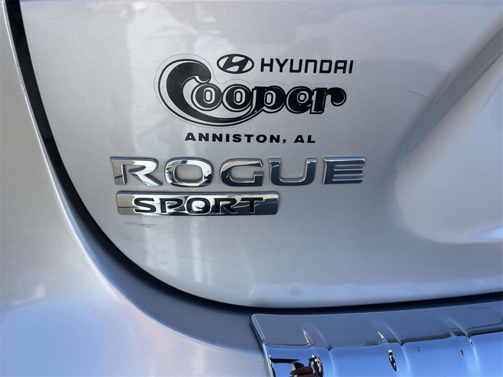 Used 2017 Nissan Rogue Sport SV w/ SV Premium Package image 9