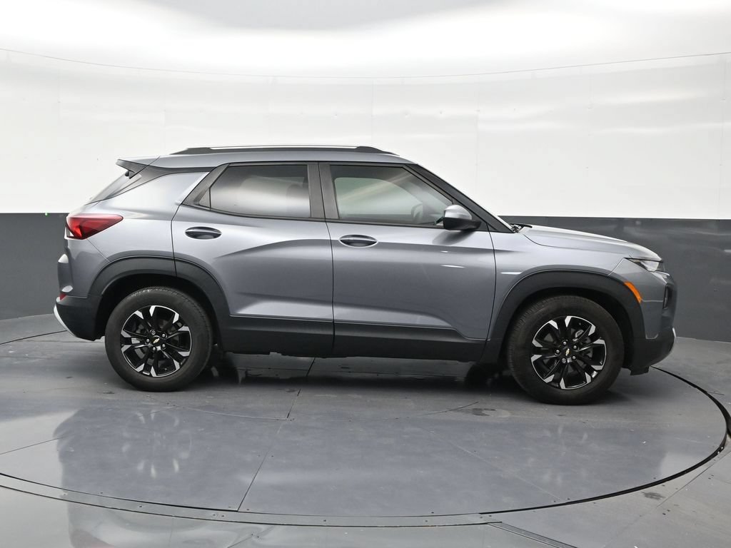 Used 2021 Chevrolet TrailBlazer LT w/ Convenience Package FWD image 6