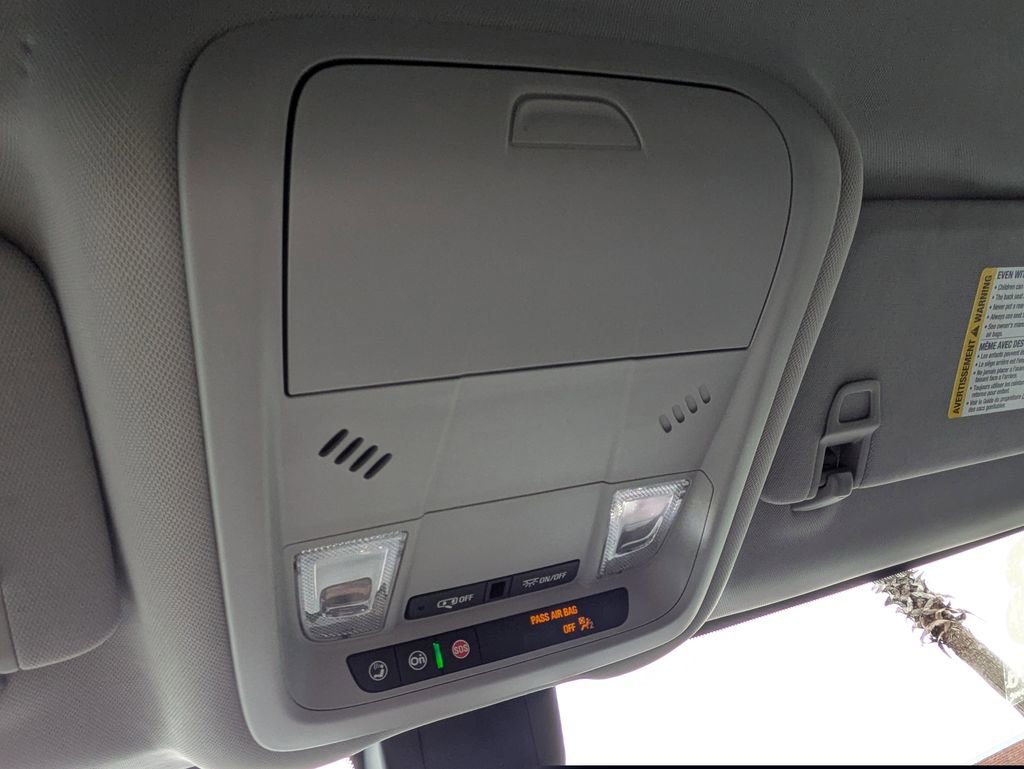 Used 2023 Chevrolet Equinox LT image 21