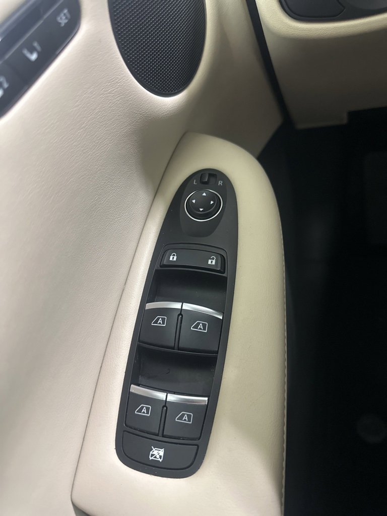 Used 2020 INFINITI QX50 Essential image 19