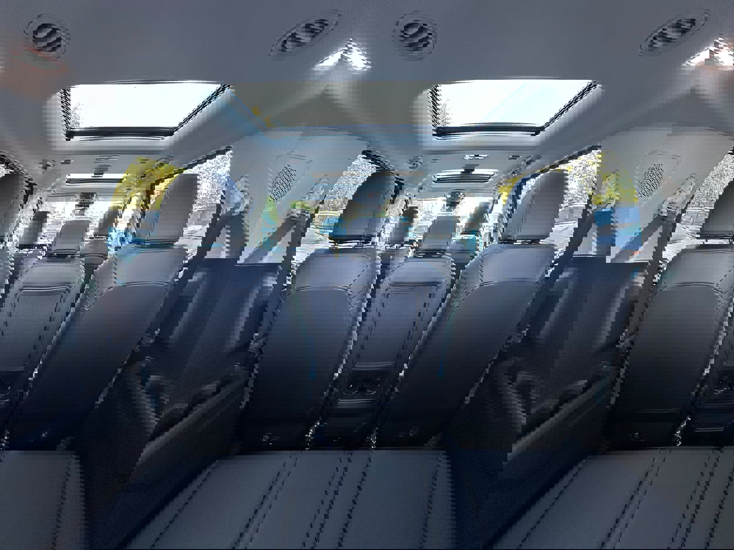 New 2026 Kia Carnival SX image 13