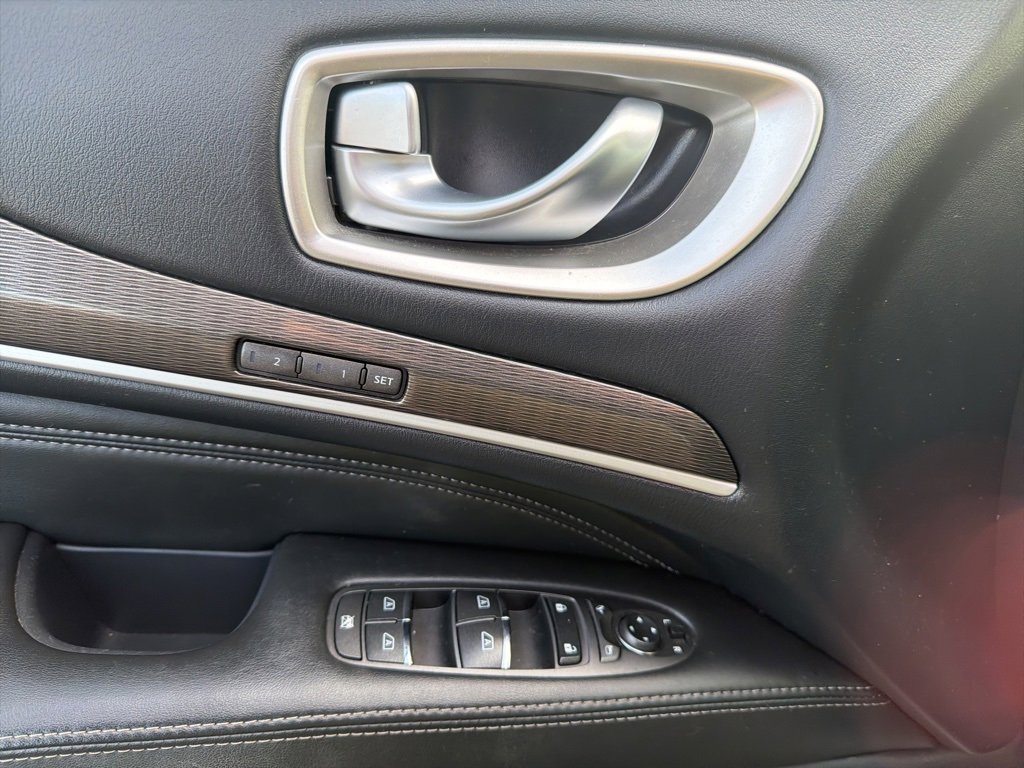 Used 2018 INFINITI QX60 AWD w/ Premium Plus Package image 12