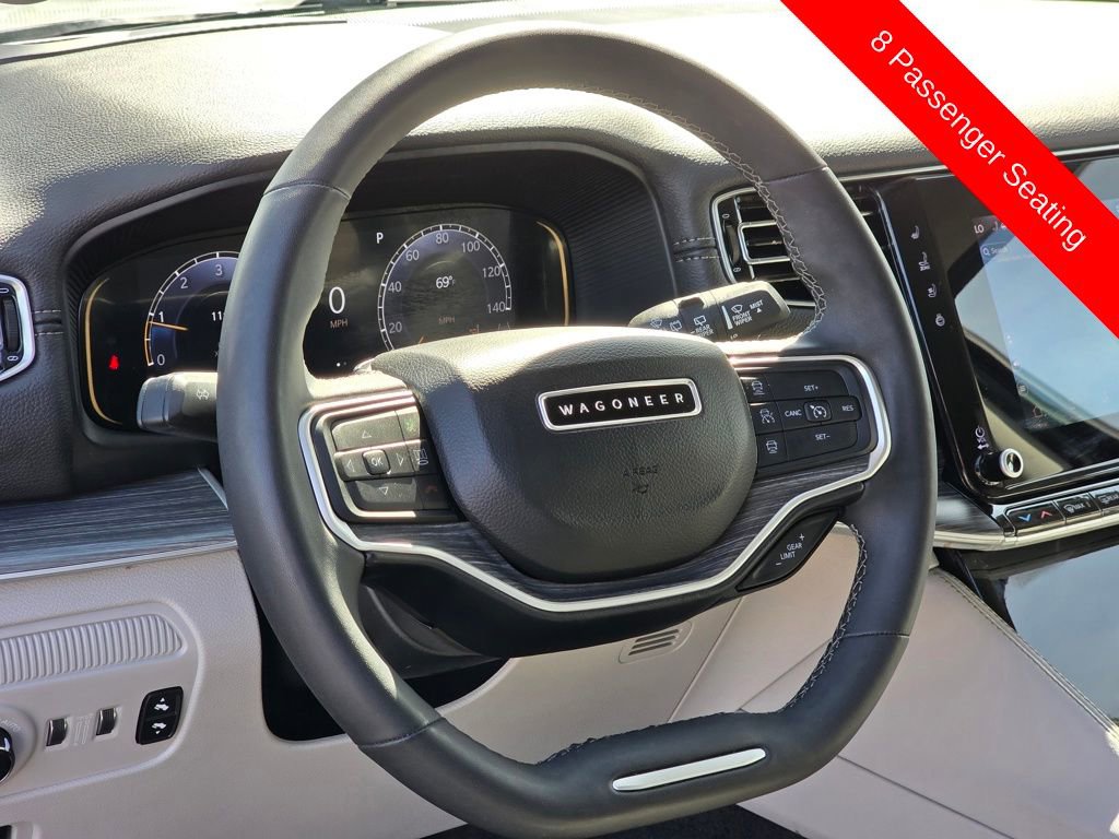 Certified 2024 Jeep Wagoneer L Series III w/ Flexible Seating Group image 28
