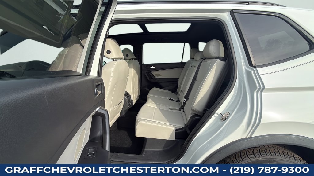 Used 2021 Volkswagen Tiguan SE R-Line FWD image 40