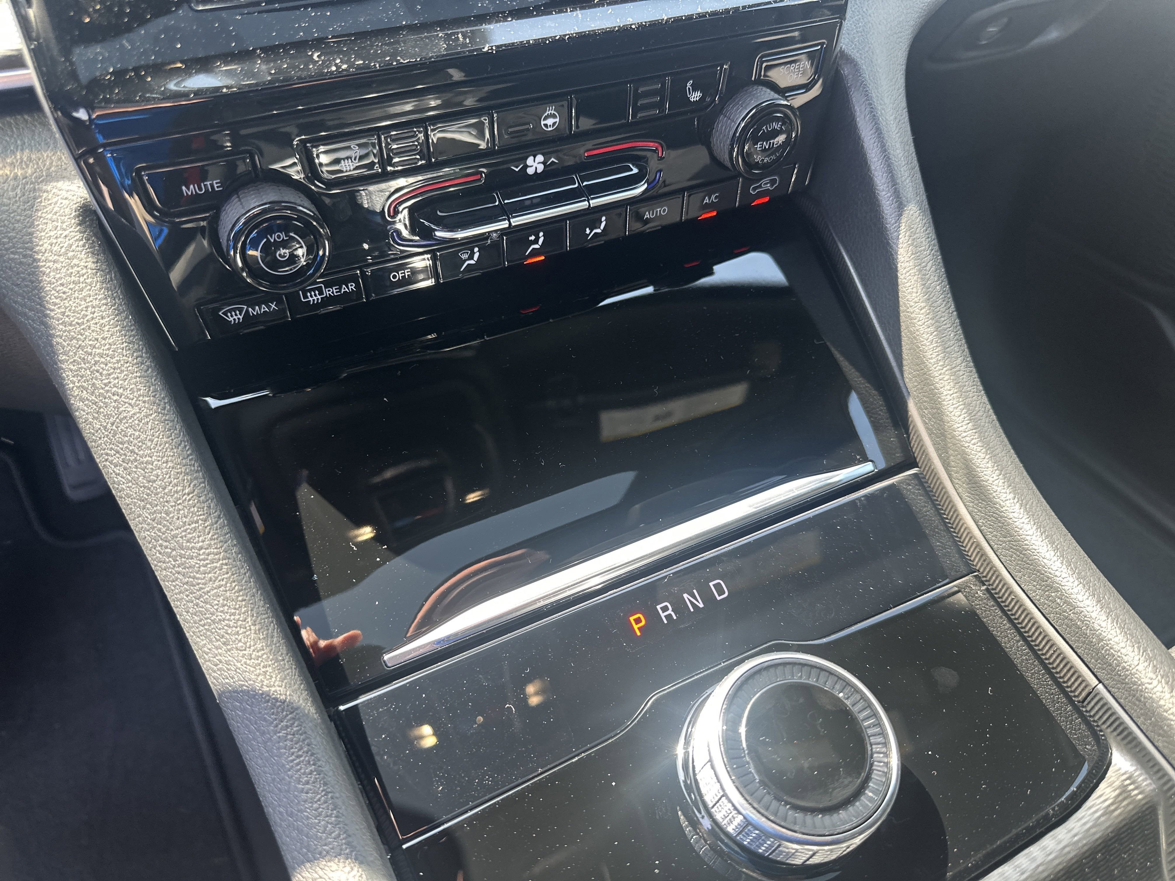 New 2025 Jeep Grand Cherokee L Laredo w/ Luxury Tech Group I AWD/4WD image 34