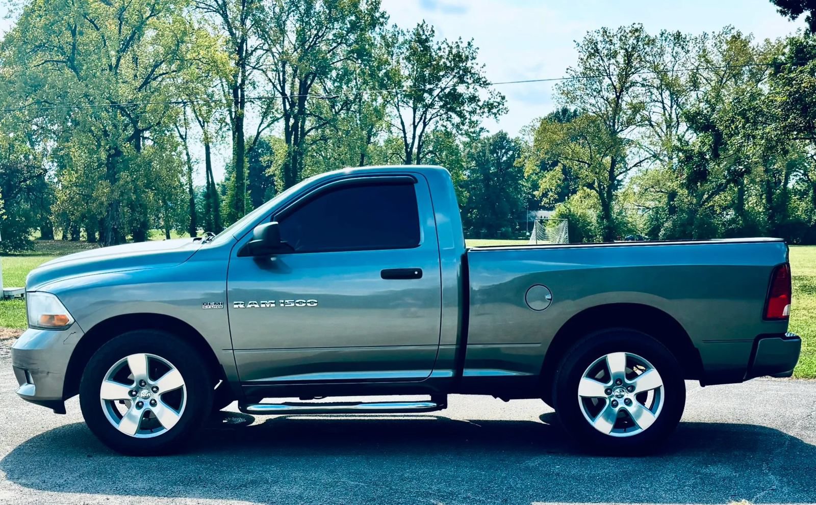 Used 2012 RAM 1500 Express RWD image 11