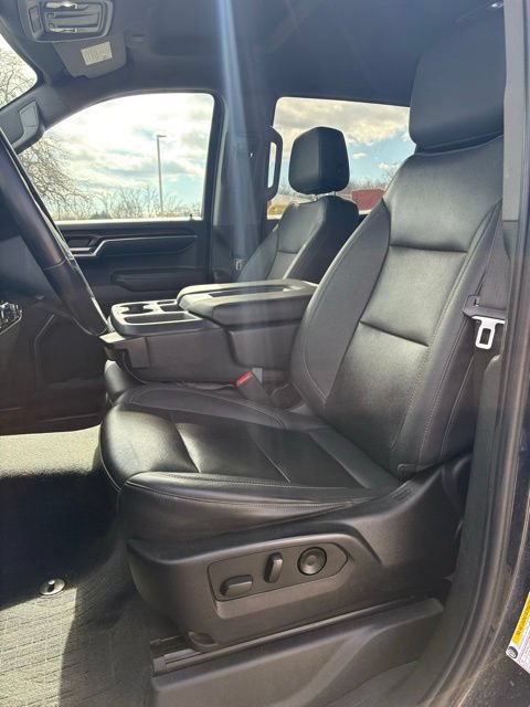 Used 2022 GMC Sierra 1500 SLT AWD/4WD image 16