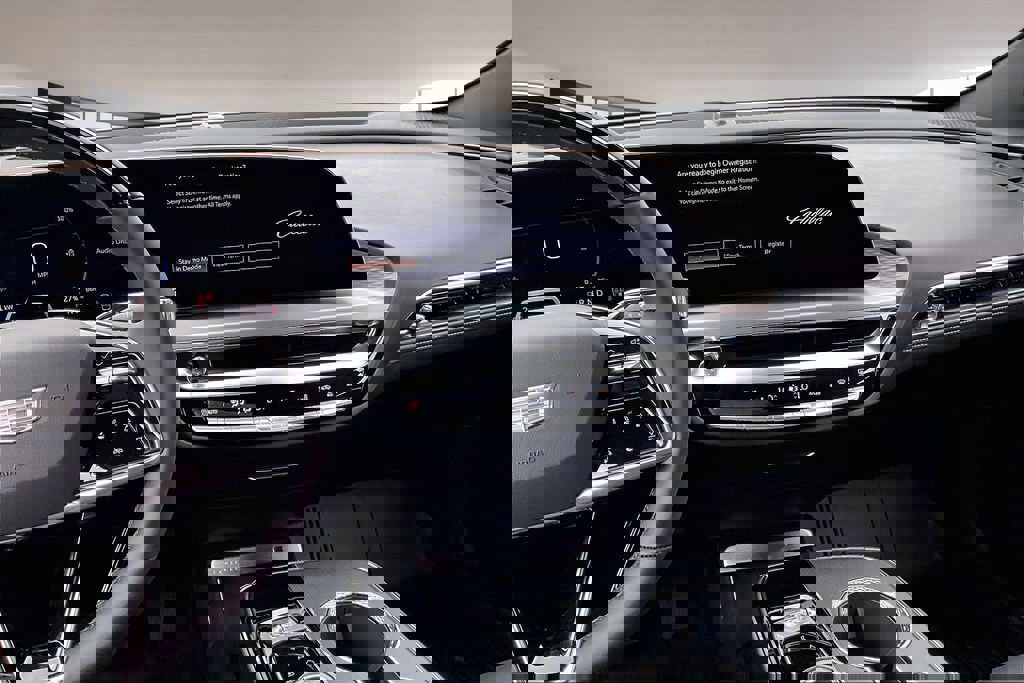 New 2026 Cadillac Lyriq Sport image 7