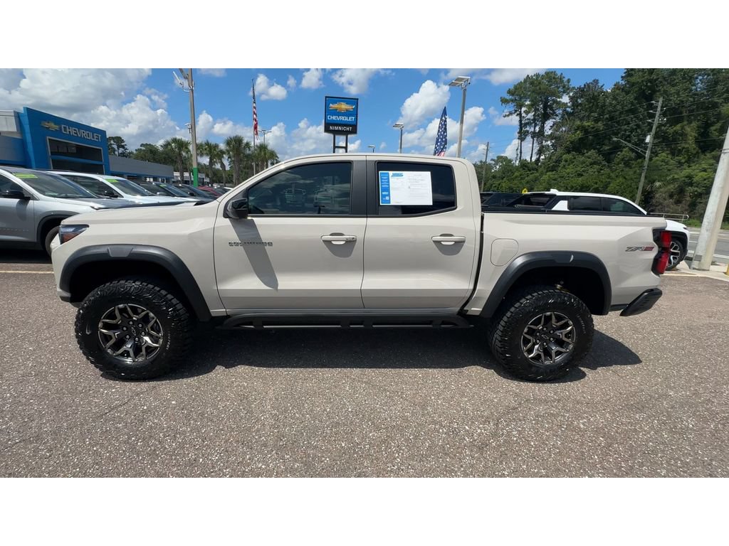 Used 2026 Chevrolet Colorado ZR2 w/ Technology Package AWD/4WD image 5