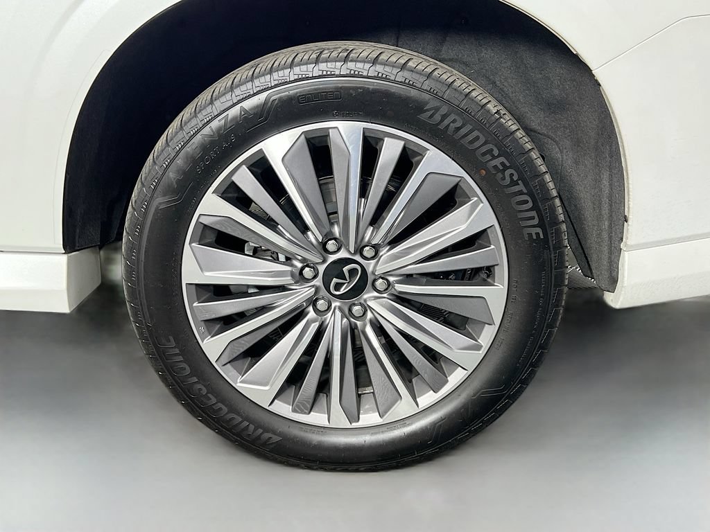 Used 2025 INFINITI QX80 Sensory AWD/4WD image 34