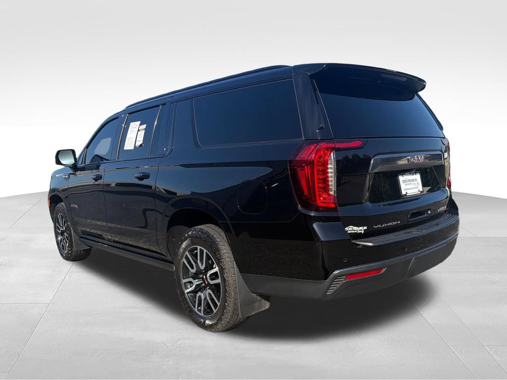 Used 2024 GMC Yukon XL AT4 w/ AT4 Premium Package AWD/4WD image 3