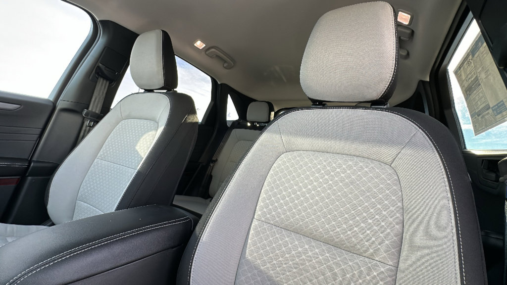 New 2026 Ford Escape Active w/ Tech Pack #1 AWD/4WD image 11