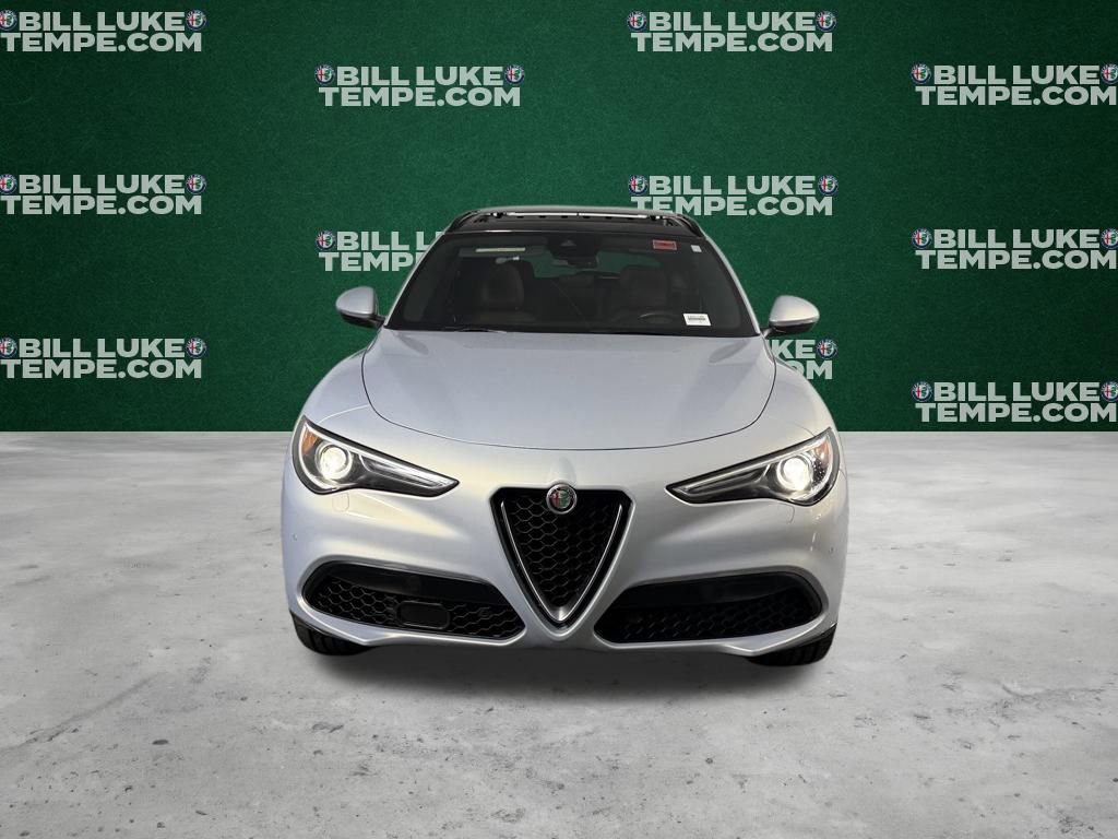 Used 2023 Alfa Romeo Stelvio Ti image 6