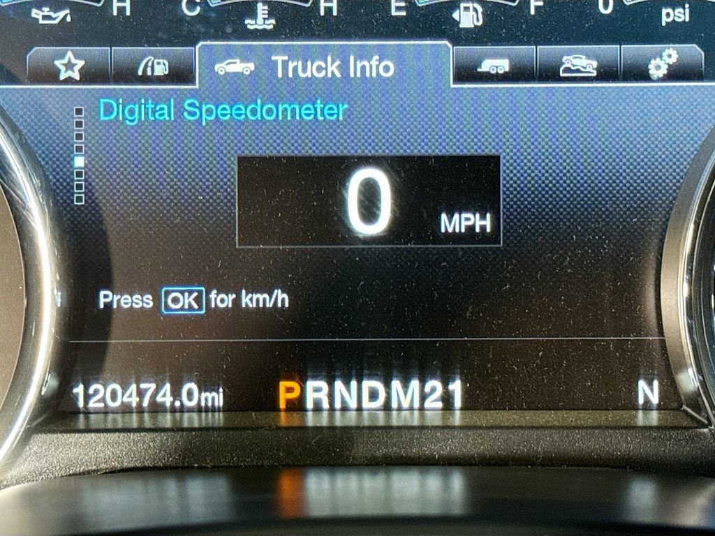 Used 2017 Ford F250 Platinum w/ Platinum Ultimate Package AWD/4WD image 19