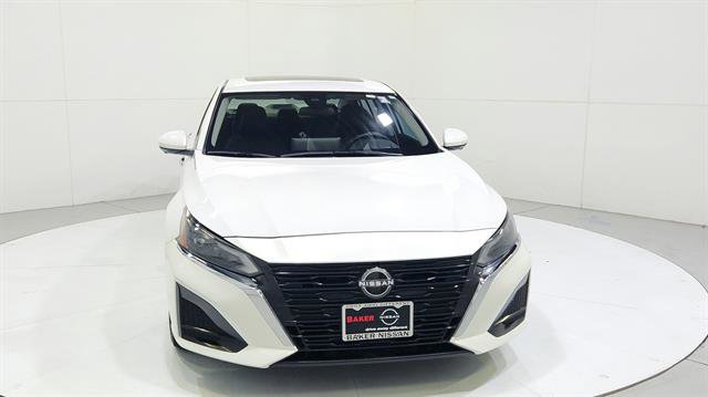 Used 2024 Nissan Altima 2.5 SL image 2