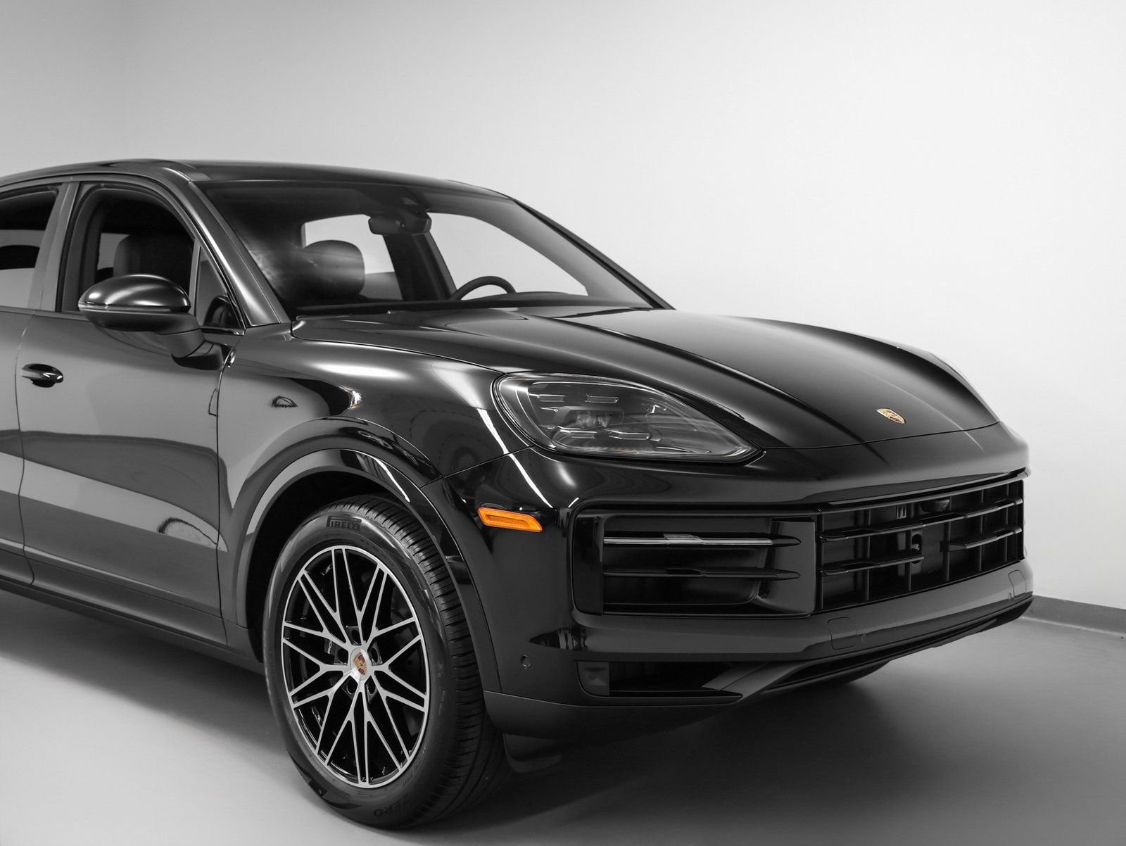 Certified 2025 Porsche Cayenne image 10
