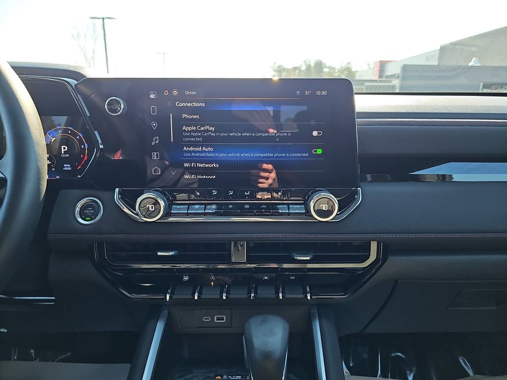 Used 2024 Chevrolet Colorado Z71 w/ Z71 Convenience Package 2 image 24