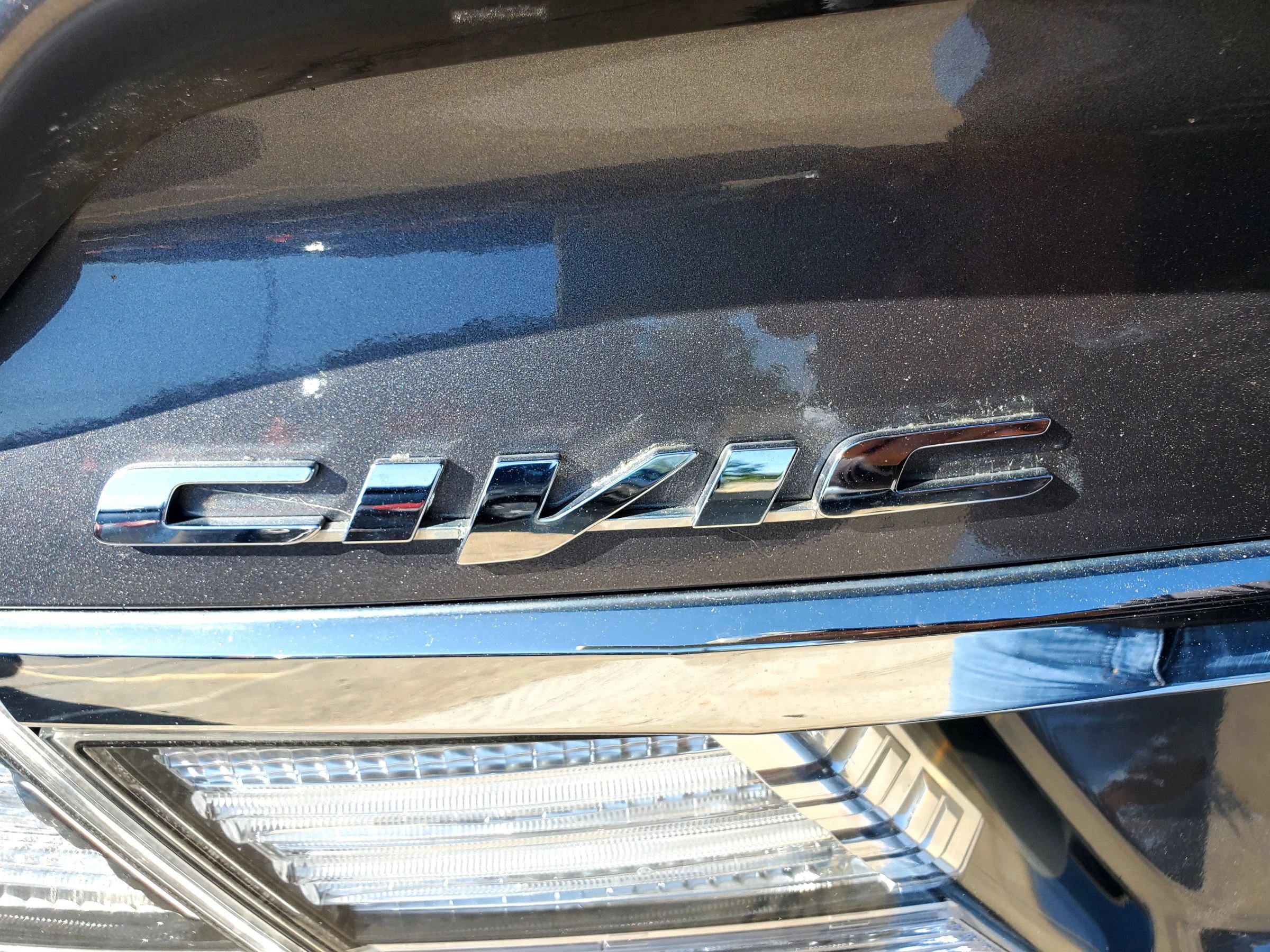 Used 2015 Honda Civic Hybrid Sedan image 12
