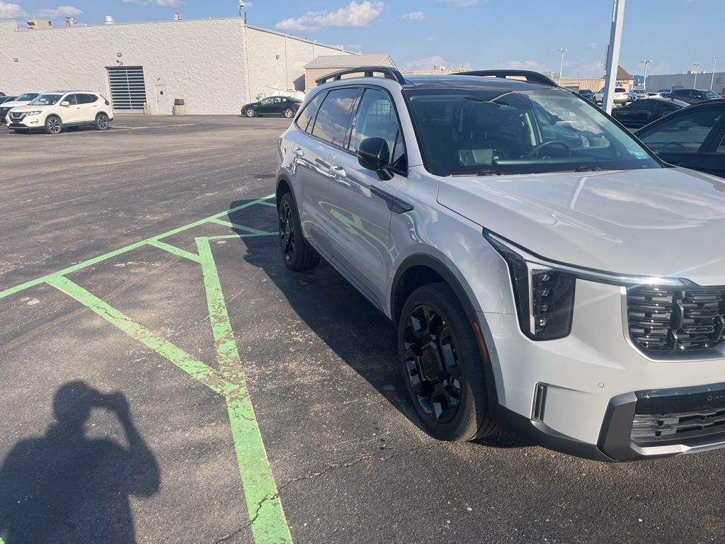 Used 2025 Kia Sorento SX AWD/4WD image 1