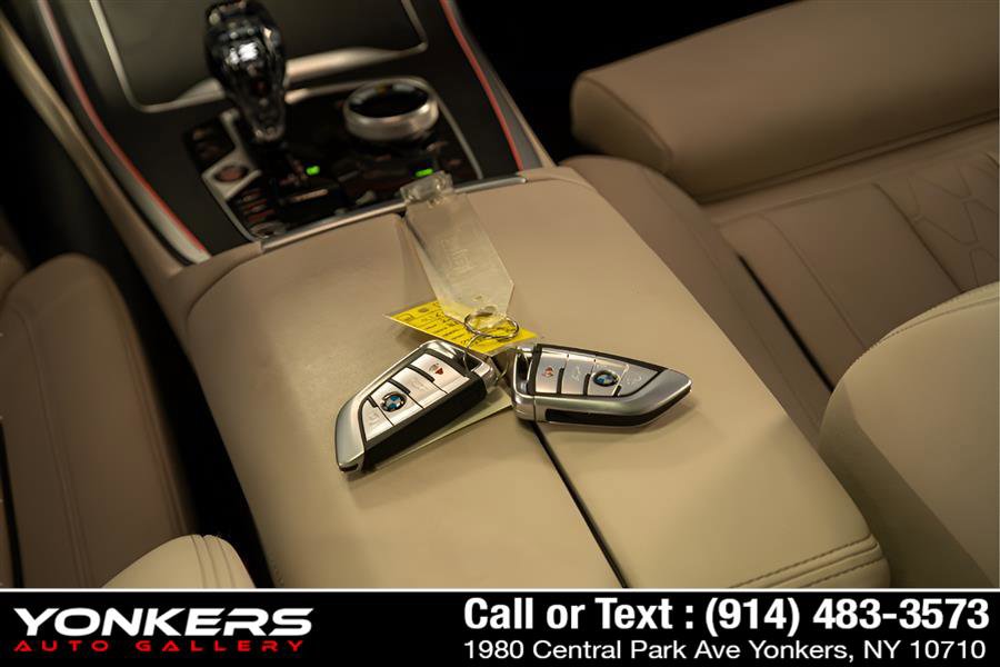 Used 2022 BMW X7 xDrive40i w/ Executive Package image 48